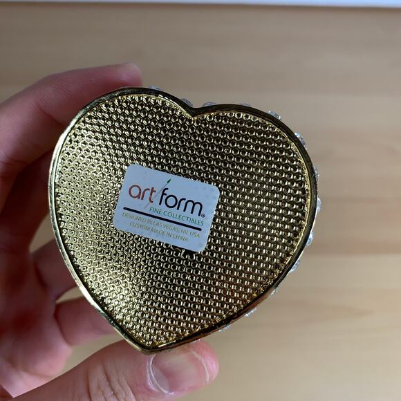 Fashion Jewelry Boxes Metal Jewelry Case Trinket Box Heart Shaped Casket - Picture 4 of 15